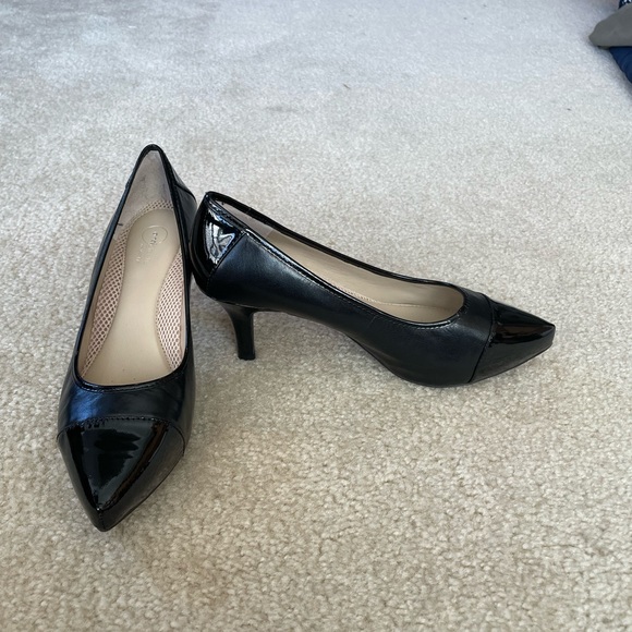 Black pumps, Easy Spirit - Picture 2 of 3